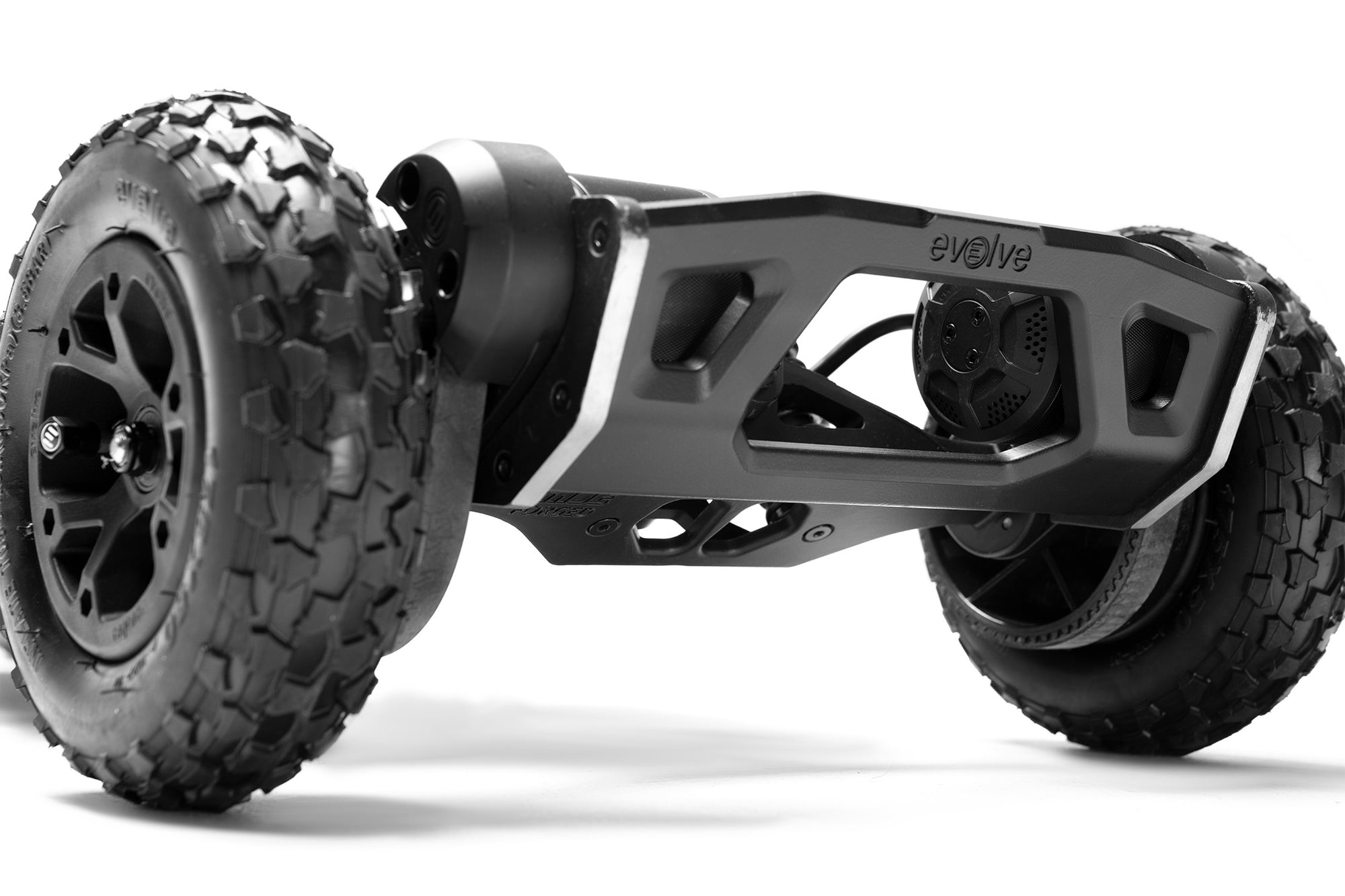 EVOLVE RENEGADE - El Skate todoterreno eléctrico definitivo