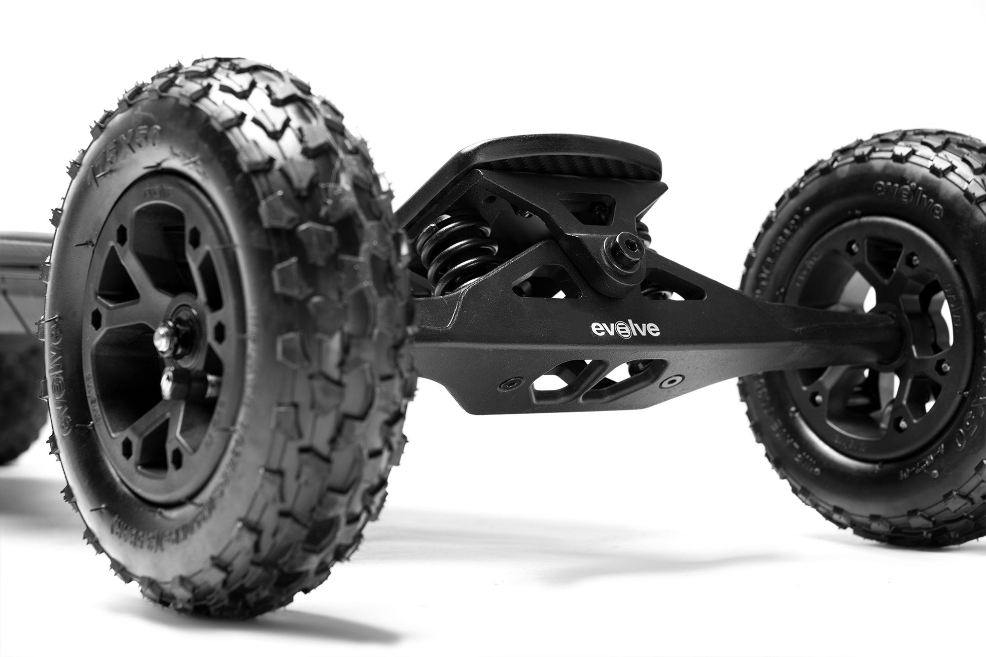 EVOLVE RENEGADE - El Skate todoterreno eléctrico definitivo