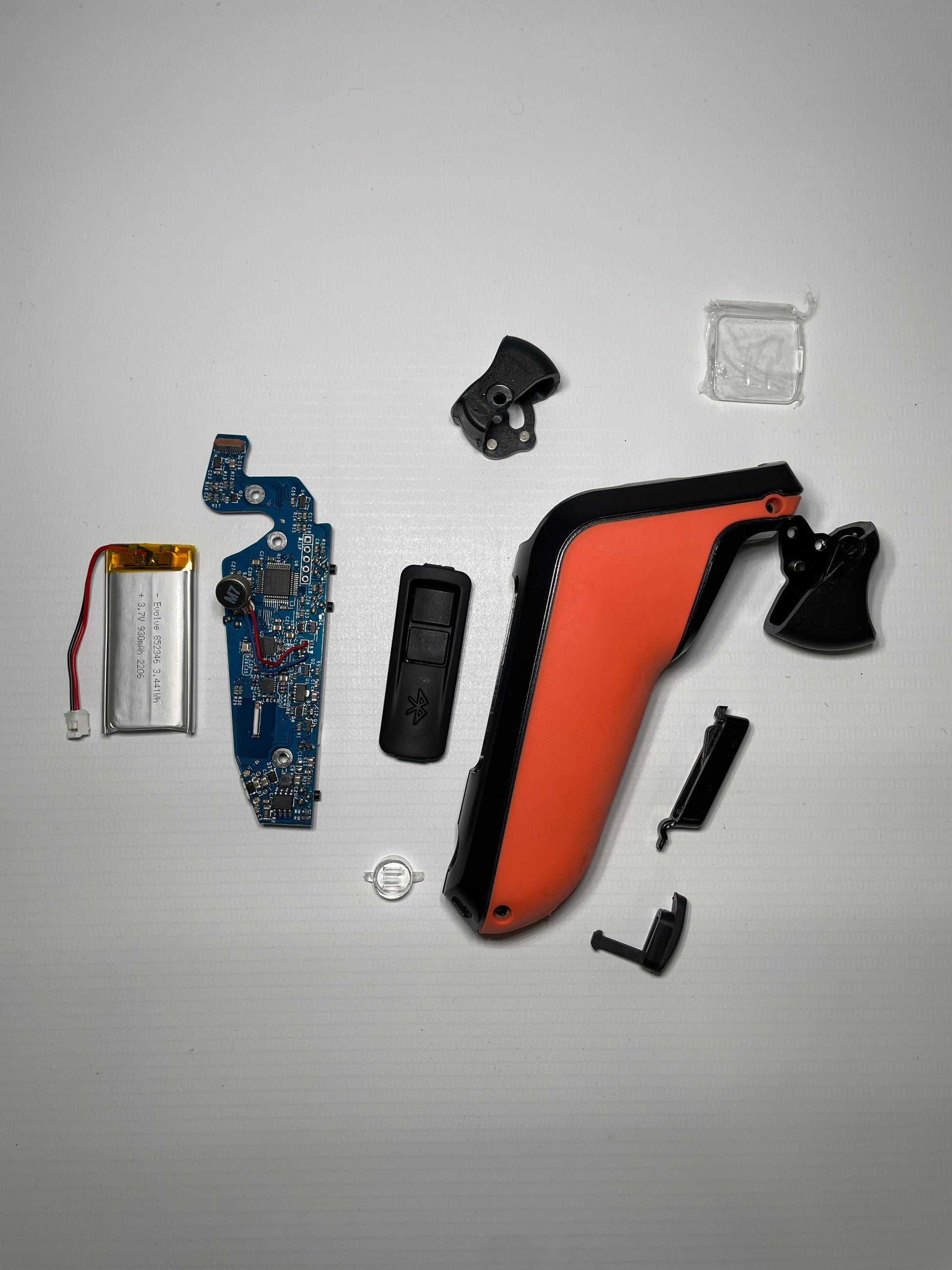 Pack control remoto R2 y R2B - Skate eléctrico - Evolve Skateboards EspañaMecánicoEvolve Skateboards EspañaEvolve Skateboards EspañaPack control remoto R2 y R2B - Skate eléctricoR2 Naranja