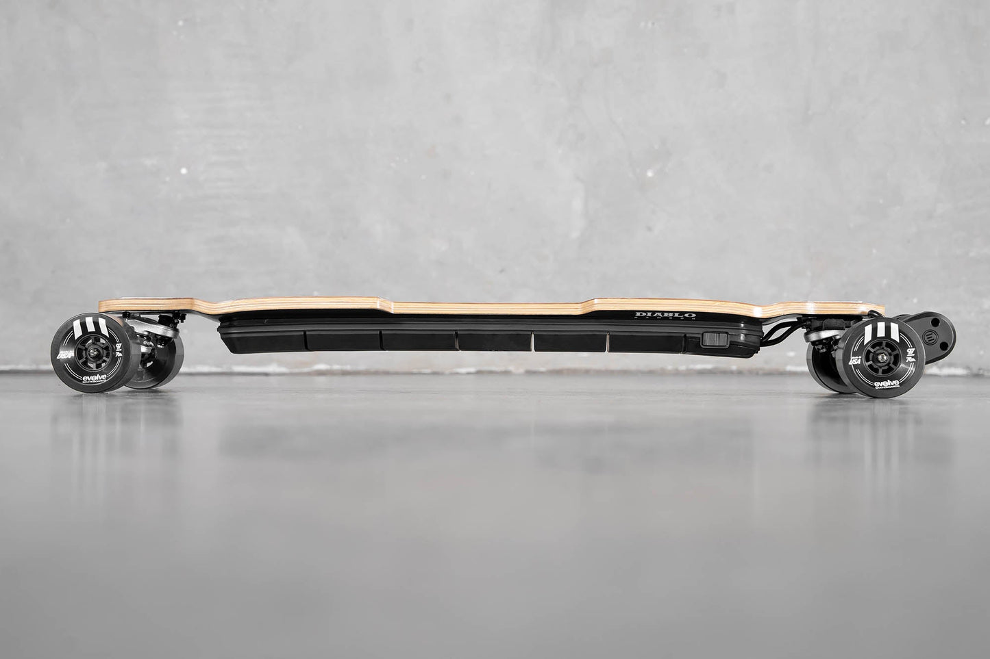 PREVENTA - DIABLO BAMBOO STREET - Evolve Skateboards EspañaElectric SkateboardsEvolve Skateboards EspañaEvolve Skateboards EspañaPREVENTA - DIABLO BAMBOO STREETCaguama 85mm Violetas